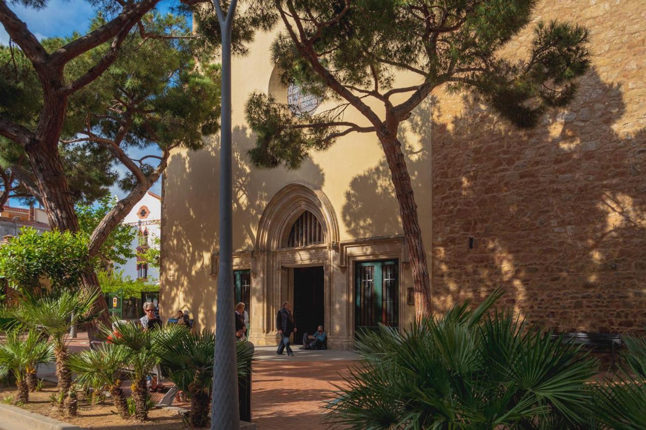 Apartments Sant Lluis Center, 2 Min Walk From The Sea Lloret de Mar Esterno foto